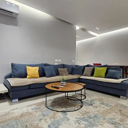 Xplore Apartment *